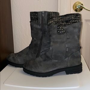 Pretty Arch Support Mid-calf Boots size 8 NWOT